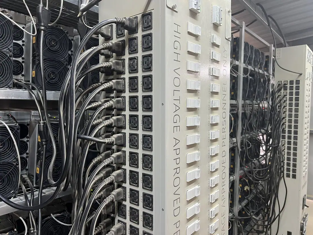 High-voltage PDU installation and power-distribution equipment during field coordination
