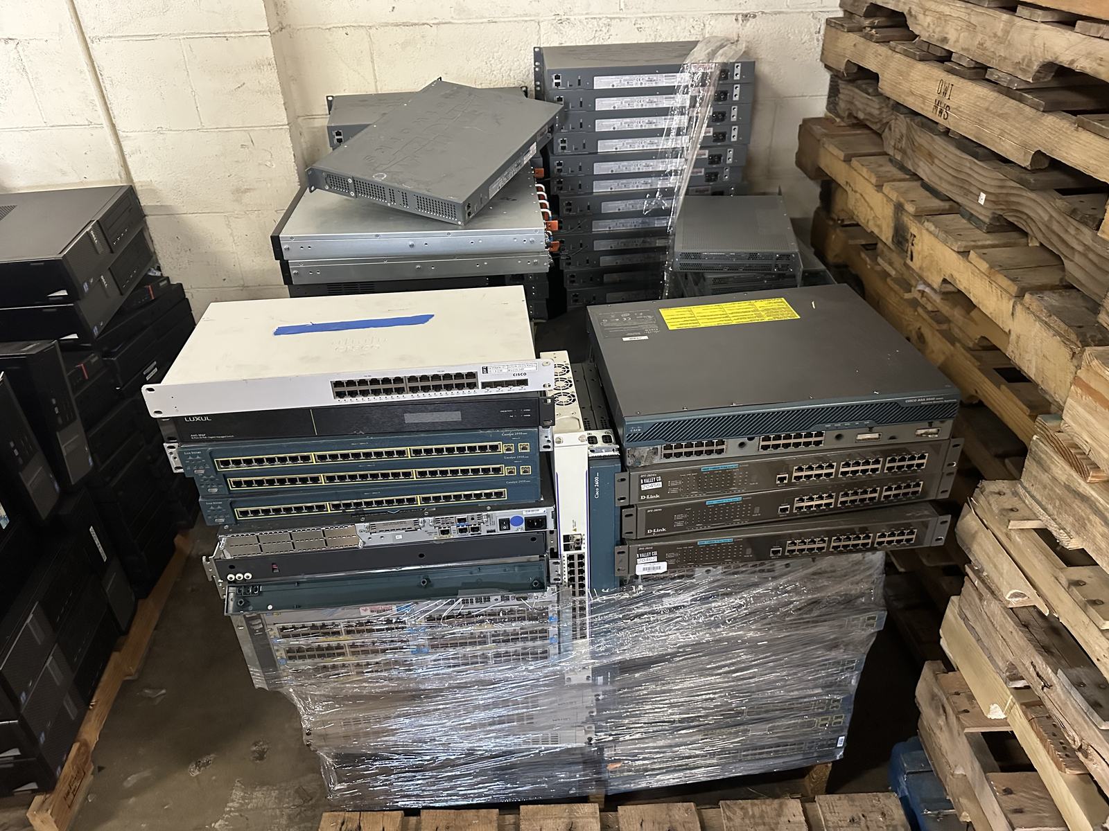 Palletized data center equipment for project site delivery, storage, logistics, and final summaries